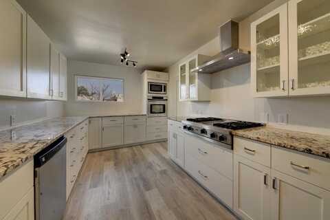 438 MORNINGSIDE Drive NE, Albuquerque, NM 87108