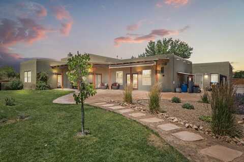 38 VILLA DE PAZ Road, Corrales, NM 87048
