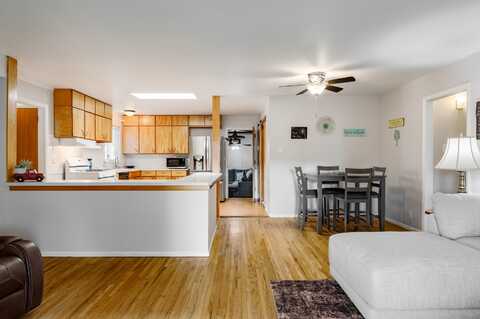 3921 HILTON Avenue NE, Albuquerque, NM 87110