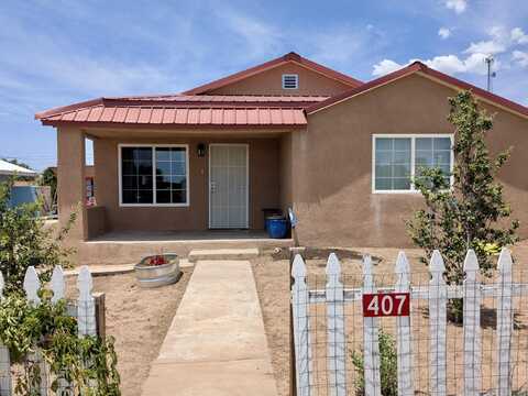 407 N RIPLEY Avenue, Mountainair, NM 87036