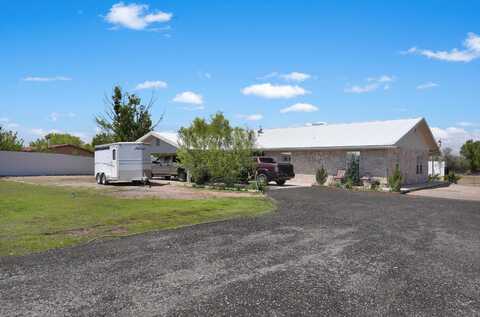 185 La Entrada Road, Los Lunas, NM 87031