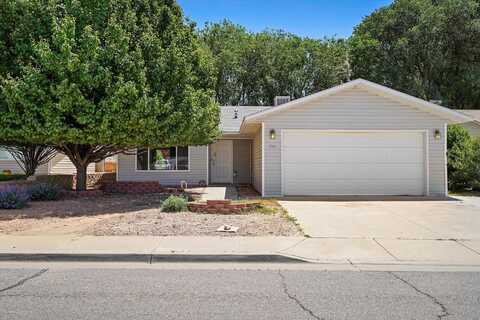 304 VALLE VISTA Drive, Farmington, NM 87401