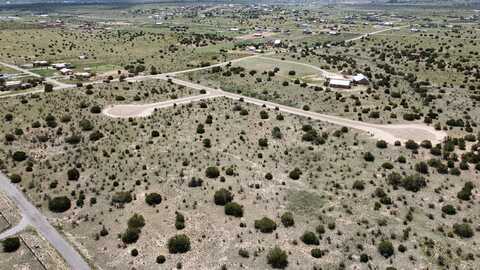 2 Taluca Court, Edgewood, NM 87015