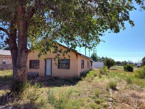 300 N ROOSEVELT Avenue, Mountainair, NM 87036
