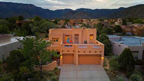 5808 MARIOLA Place NE, Albuquerque, NM 87111