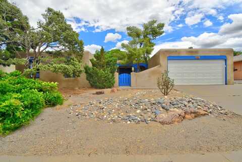 2112 Father Sky Street NE, Albuquerque, NM 87112