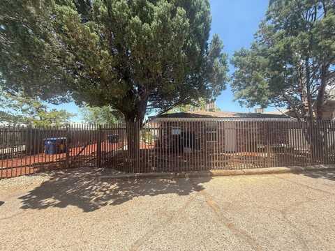8413 Marquette Avenue NE, Albuquerque, NM 87108
