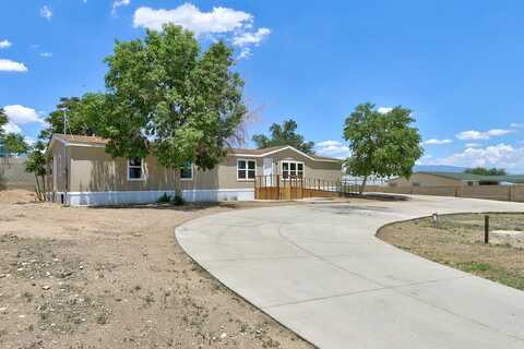 2823 EDUARDO Road SW, Albuquerque, NM 87121