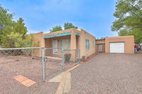 722 Sunset Road SW, Albuquerque, NM 87105