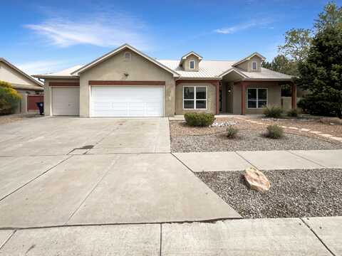 901 BOSQUE Road NE, Albuquerque, NM 87113