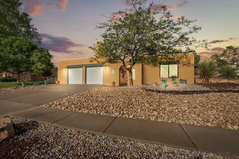 5422 EDWARDS Drive NE, Albuquerque, NM 87111