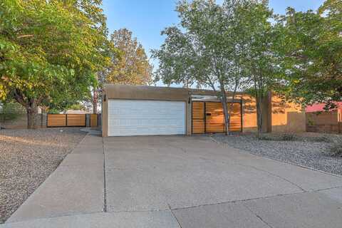7734 MCKNIGHT Avenue NE, Albuquerque, NM 87110