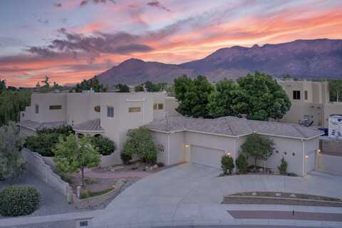 8900 OAK RIDGE Court NE, Albuquerque, NM 87122