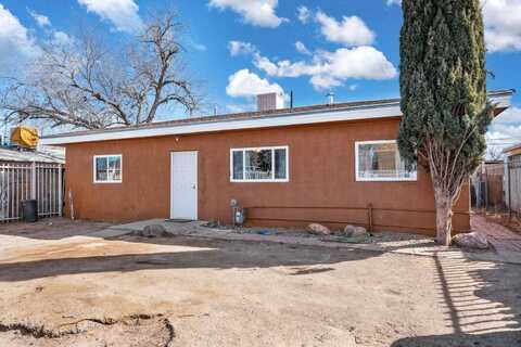 230 PENNSYLVANIA Street NE, Albuquerque, NM 87108
