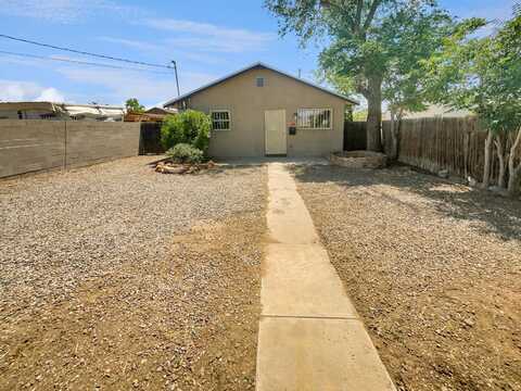 610 AZTEC Road NW, Albuquerque, NM 87107