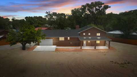 2212 HENRY Road SW, Albuquerque, NM 87105