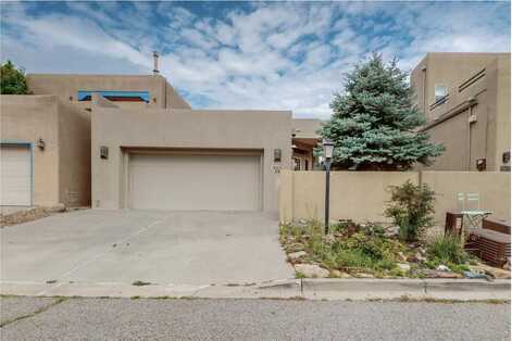 711 TRAMWAY Place NE, Albuquerque, NM 87122