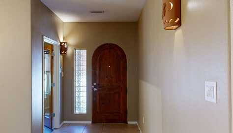 5612 SANDOVAL Drive NE, Rio Rancho, NM 87144