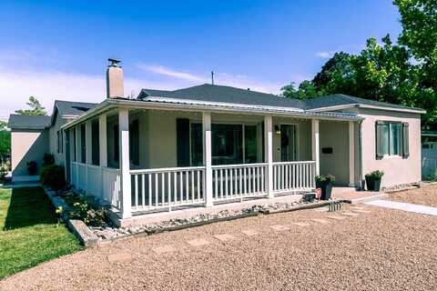 434 Wellesley Place NE, Albuquerque, NM 87106