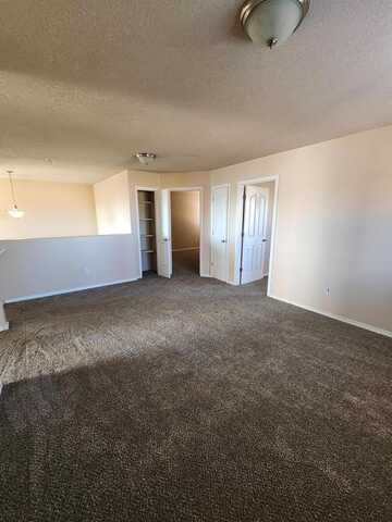 1735 Avenida Real NW, Albuquerque, NM 87105