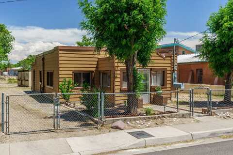 2214 WILLIAM Street SE, Albuquerque, NM 87102
