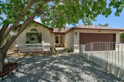 6905 Fresca Court NW, Albuquerque, NM 87120