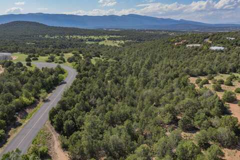 33 Los Pecos Lp, Tijeras, NM 87059