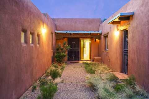 14 LARIAT Road, Placitas, NM 87043