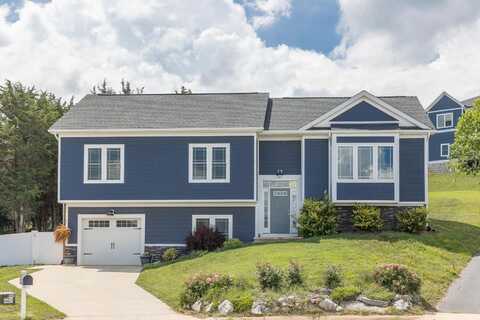 123 BEAUREGARD DR, STAUNTON, VA 24401