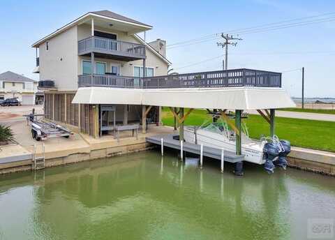 301 Commander Drive, Tiki Island, TX 77554