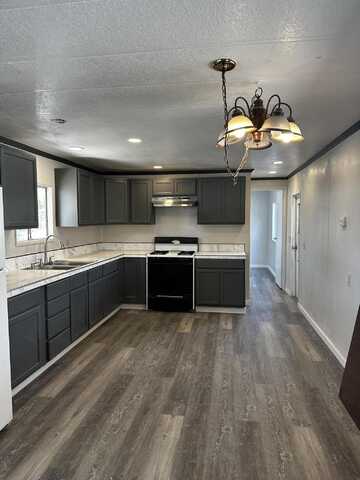 3753 E Ave, I, Lancaster, CA 93535
