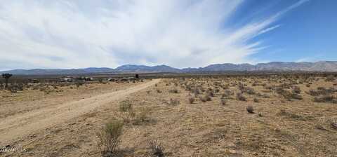 180 E Ste Vic Avenue W4 Ste, Llano, CA 93544