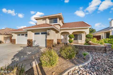 2892 Chuckwagon Road, Palmdale, CA 93550