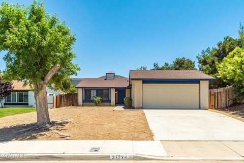 37224 Halfmoon Drive, Palmdale, CA 93550