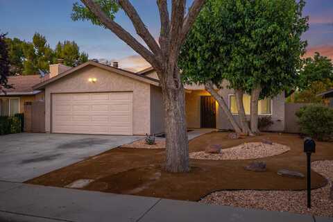 44426 Watford Avenue, Lancaster, CA 93535
