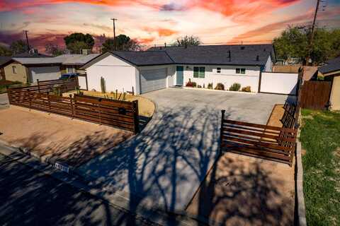 45522 Andale Avenue, Lancaster, CA 93535