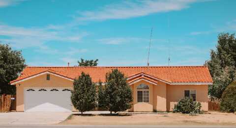 8325 Great Cir Drive, California City, CA 93505