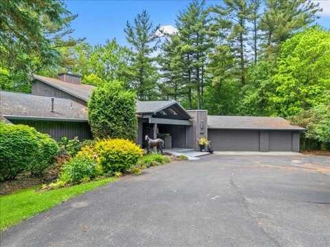 823 Skylane Terrace, ENDWELL, NY 13760
