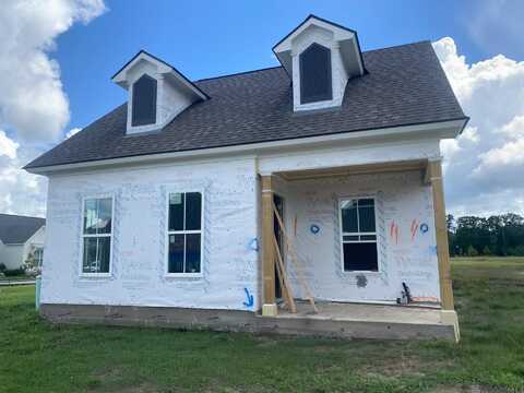205 Queens Way, Thibodaux, LA 70301