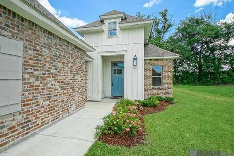 5166 Black River Rd, Darrow, LA 70725
