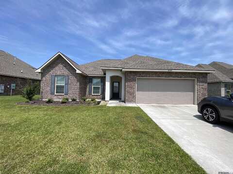 40190 Maddie Dr, Prairieville, LA 70769