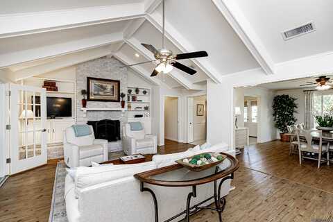 4075 N Bluebonnet Rd, Baton Rouge, LA 70809
