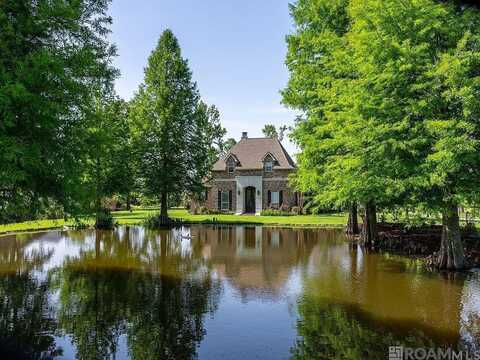 40400 Abby James Rd, Prairieville, LA 70769