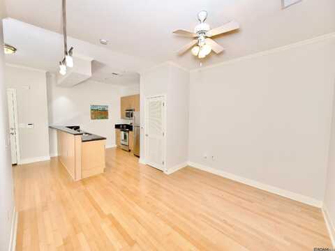 7707 Bluebonnet Blvd, Baton Rouge, LA 70810