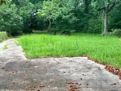 2436 Balis Dr, Baton Rouge, LA 70808