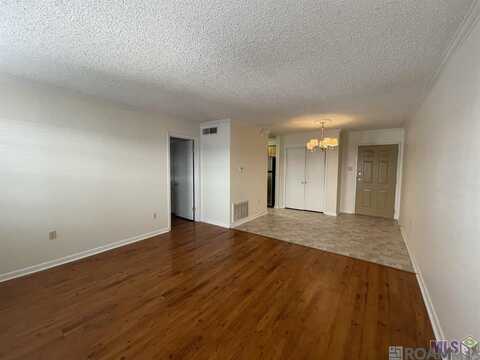 4735 Government St, Baton Rouge, LA 70806