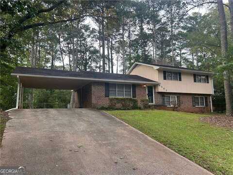 4902 Pine Hill, Stone Mountain, GA 30088