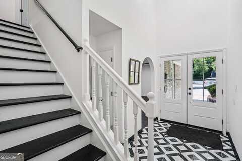 5490 Chemin De Vie, Sandy Springs, GA 30342