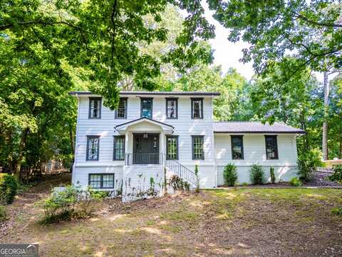 813 Lakeshore, Berkeley Lake, GA 30096