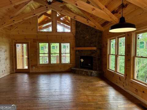 85 Christopher, Ellijay, GA 30540